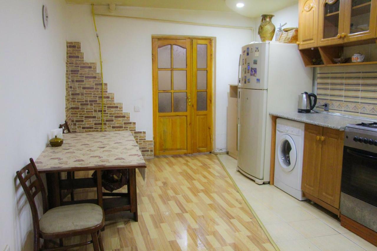 Guest House Calipso Baky Esterno foto