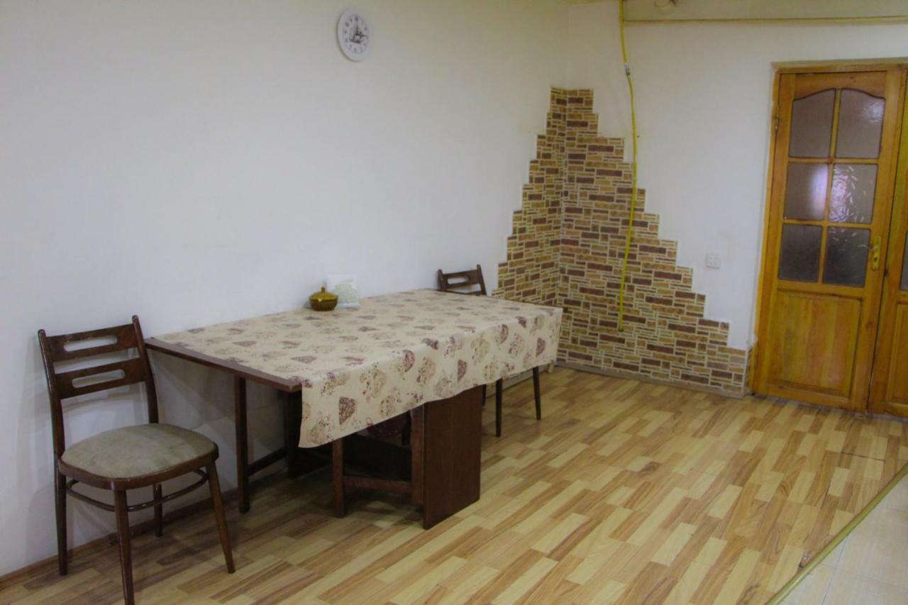Guest House Calipso Baky Esterno foto