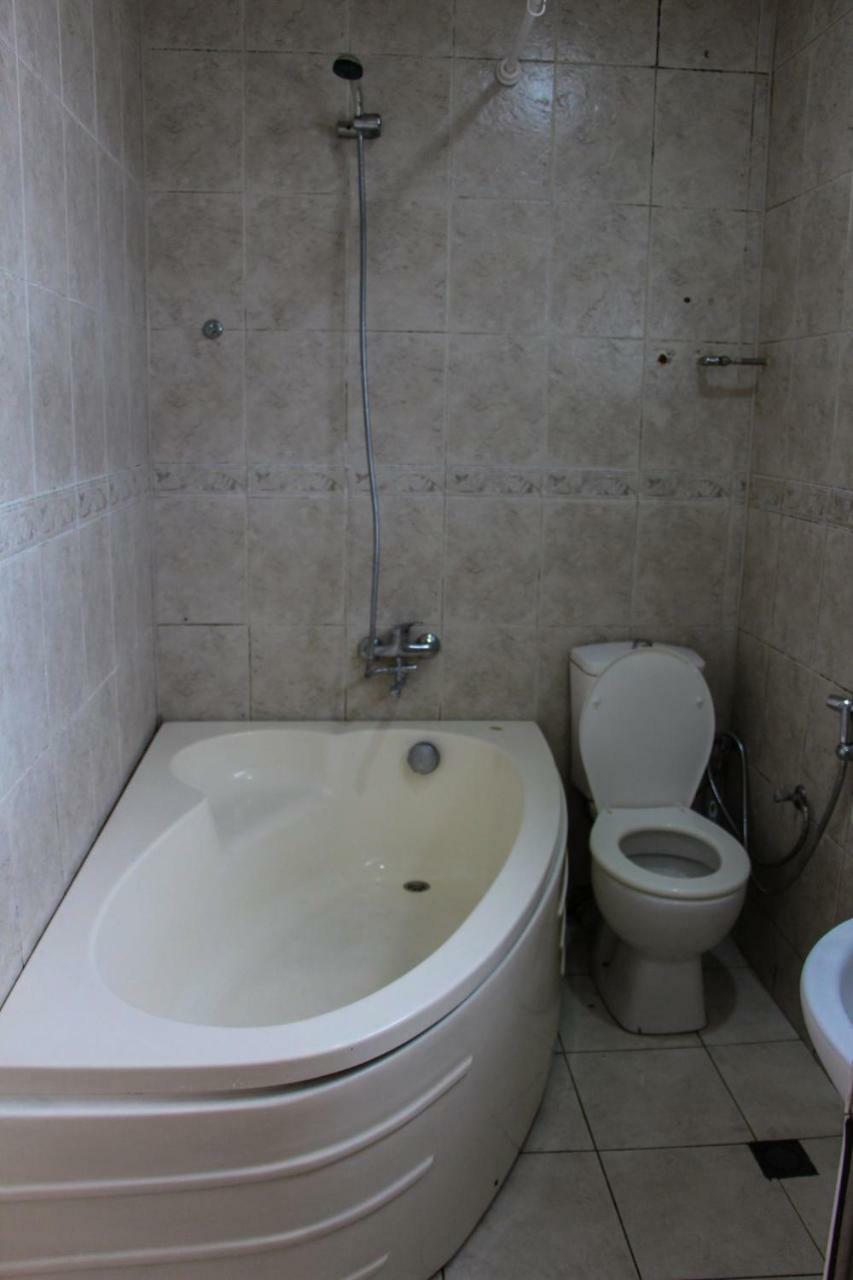 Guest House Calipso Baky Esterno foto