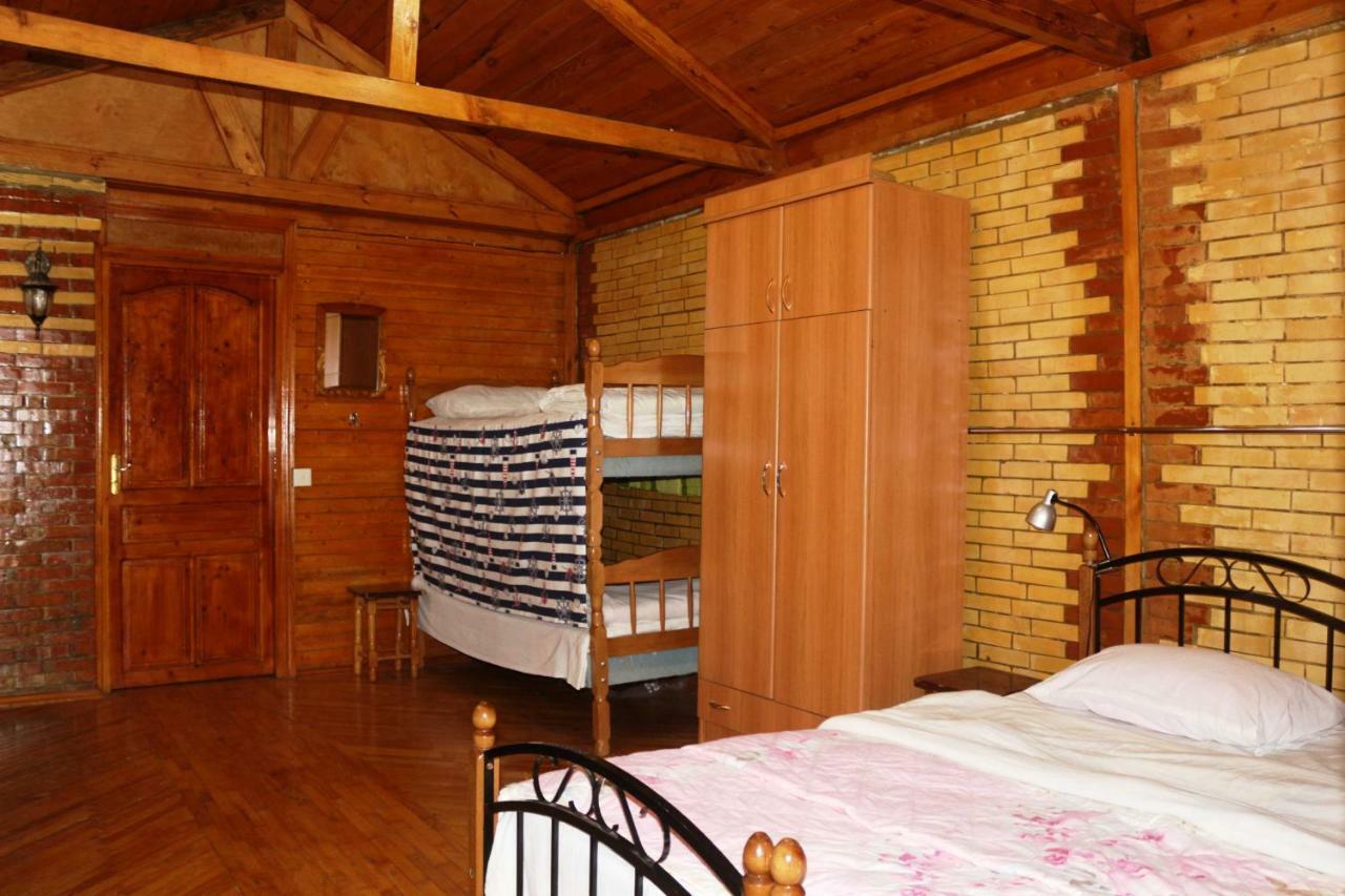 Guest House Calipso Baky Esterno foto