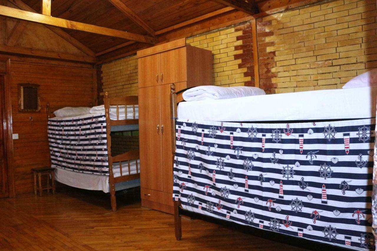 Guest House Calipso Baky Esterno foto