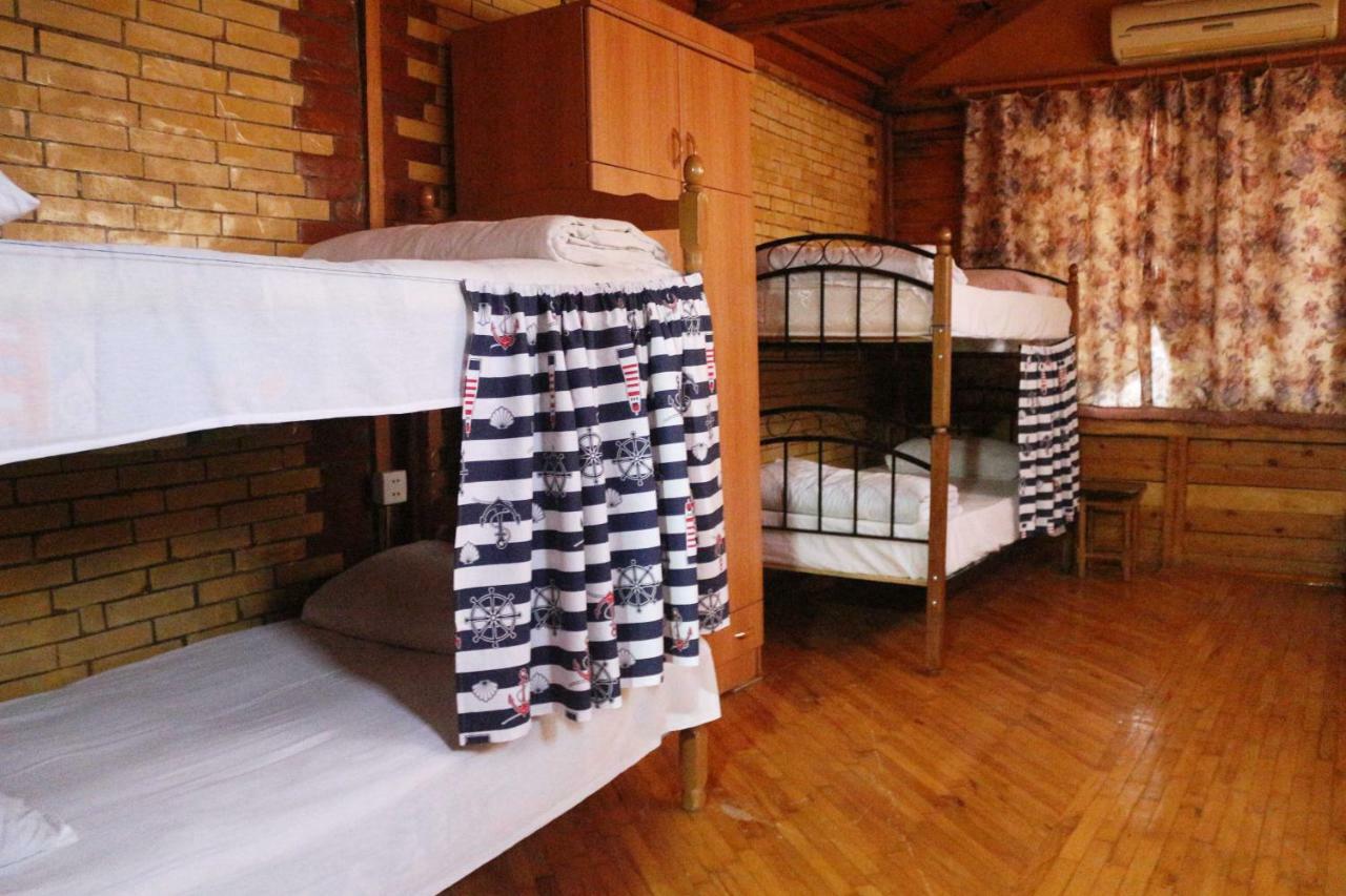 Guest House Calipso Baky Esterno foto