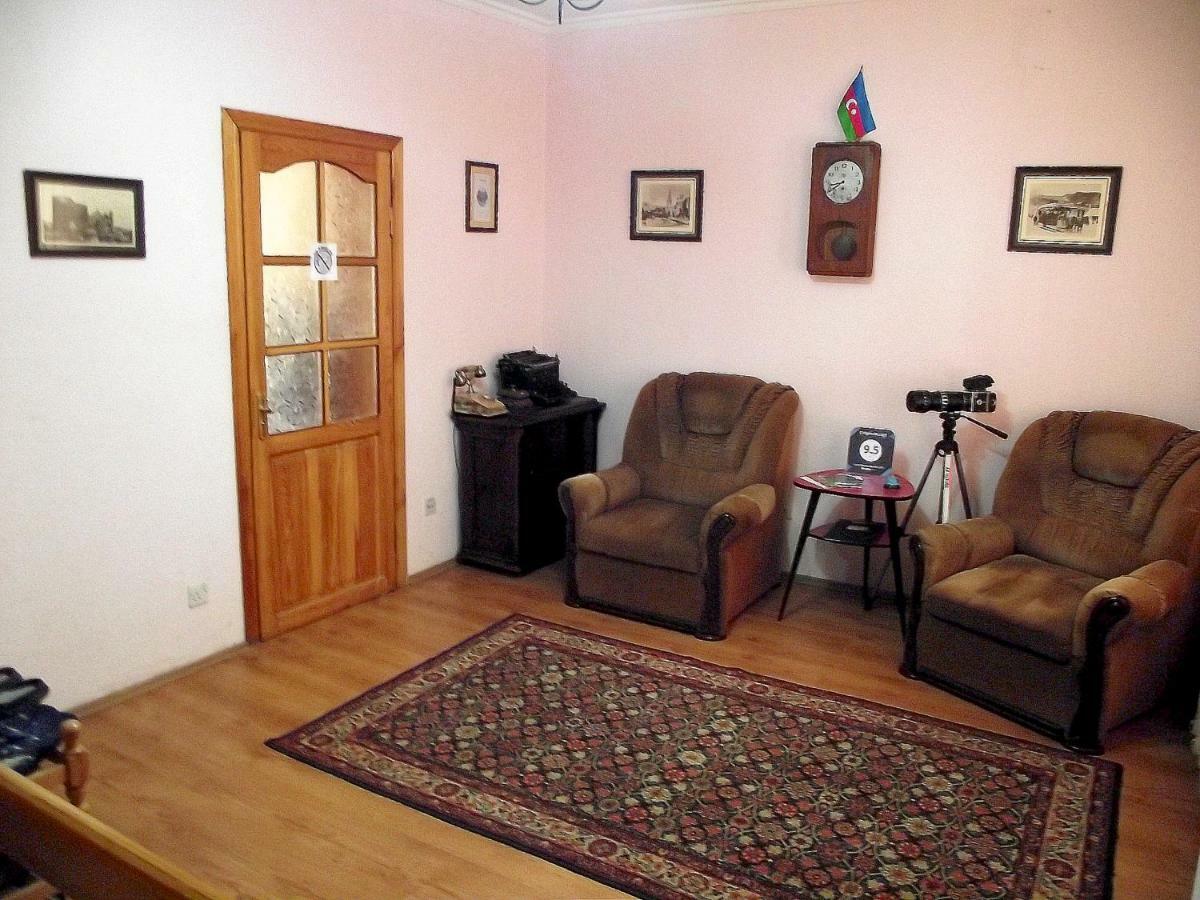 Guest House Calipso Baky Esterno foto